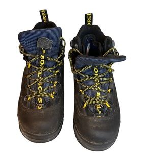 Sorel women’s boots‎ size 7 W navy black ?steel toe